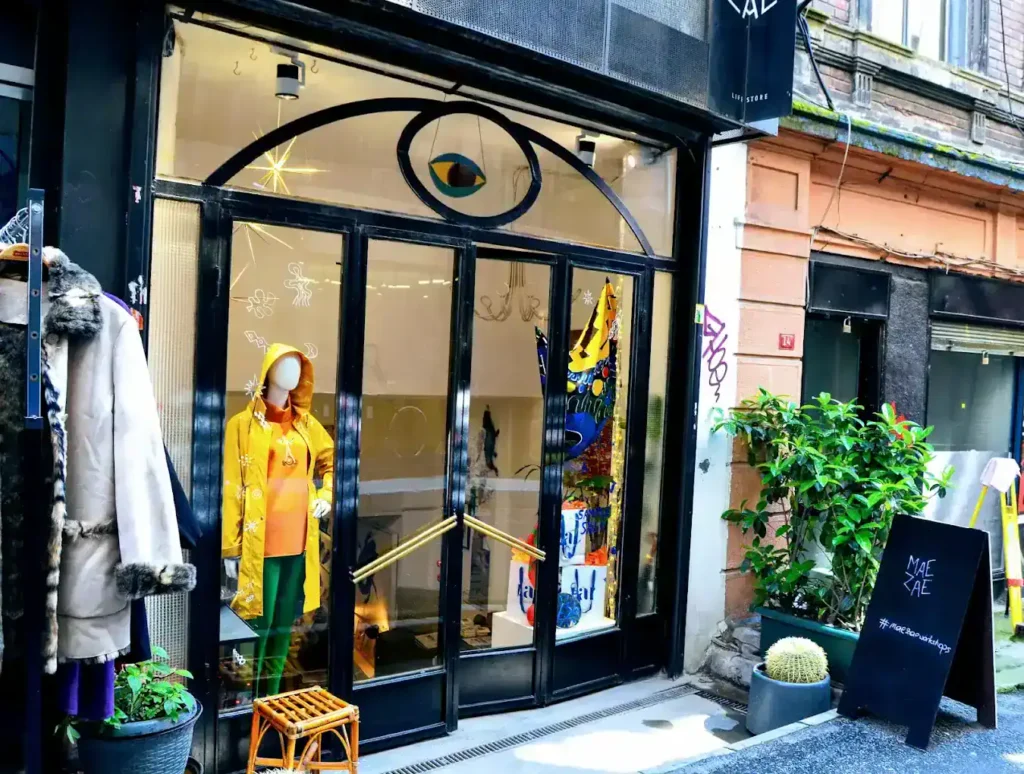 Mae Zae in Karaköy